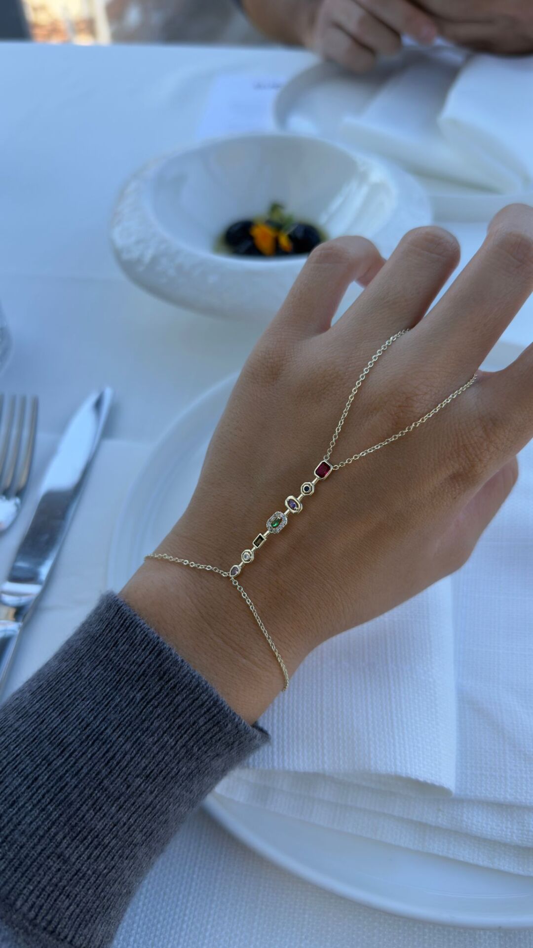 Şahmeran Renkli Taşlı