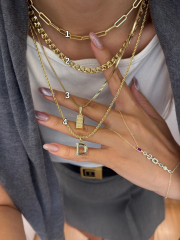 Modern Zincir Katmanlı Kombin