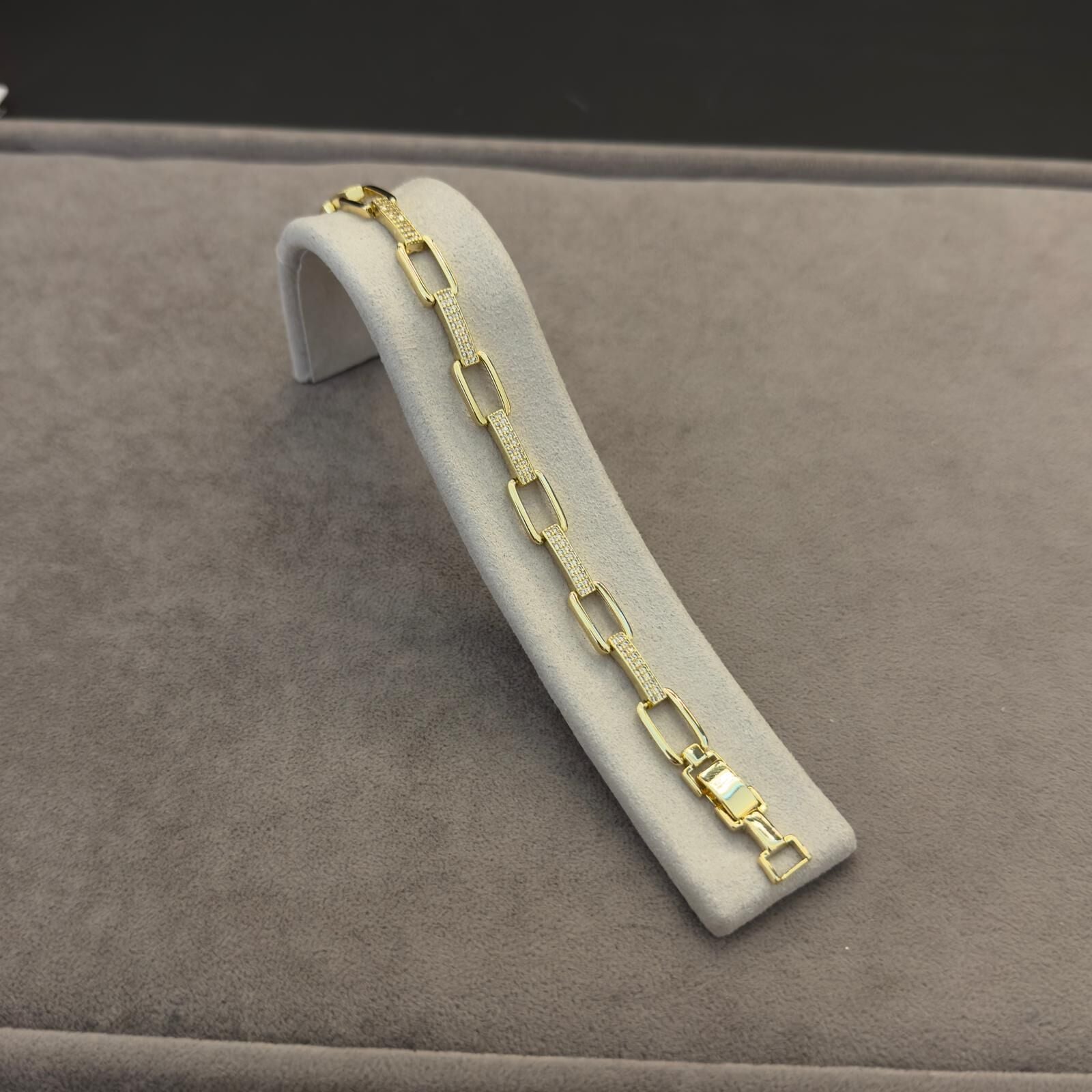 Kuyum İşçilik Bileklik