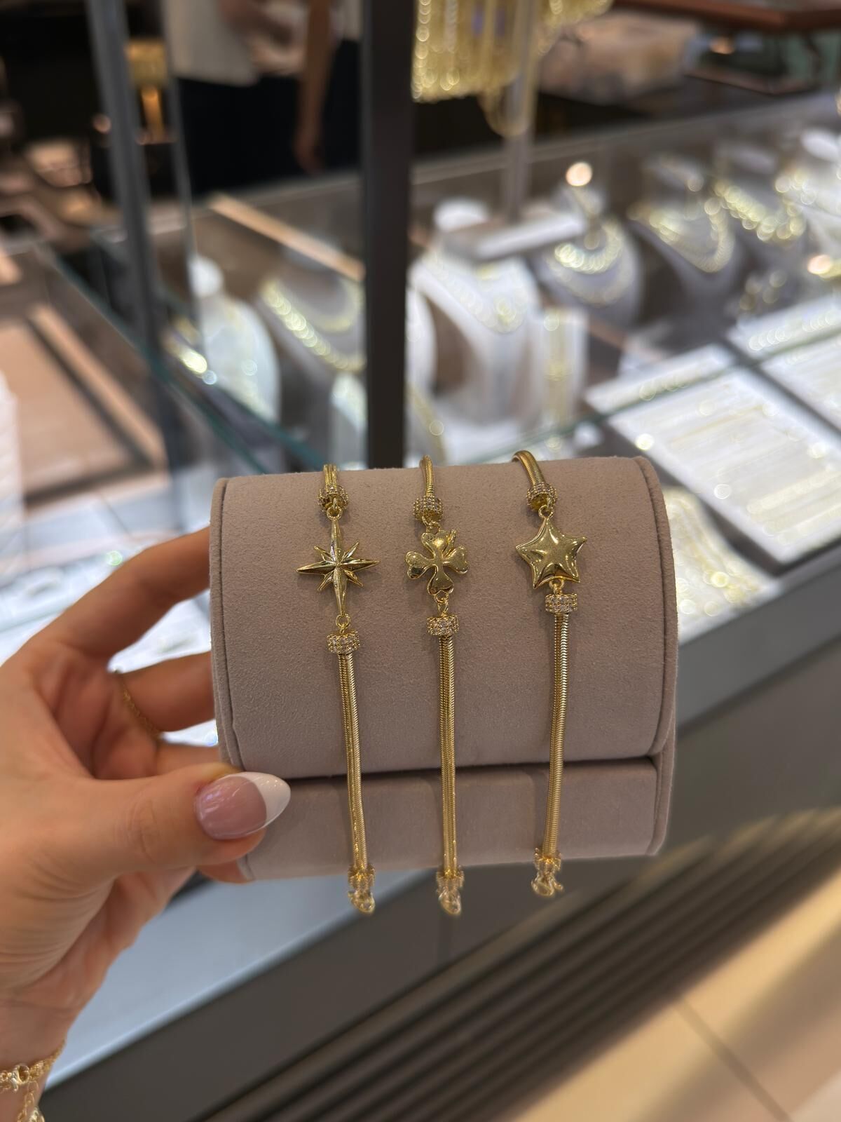 Kuyum İşçilik Charmlı Gold Bileklik yonca