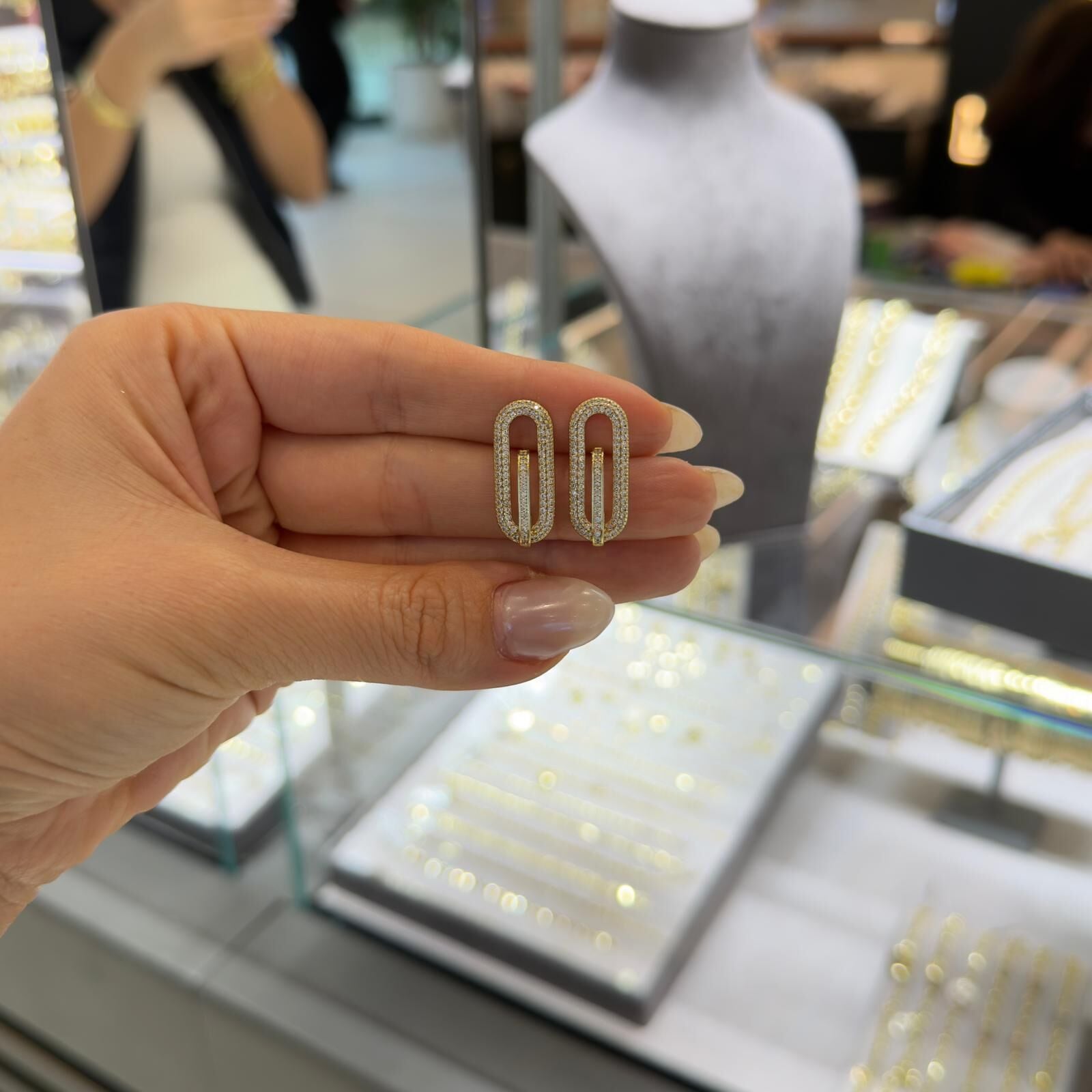 Luzzo Gold Taşlı Küpe