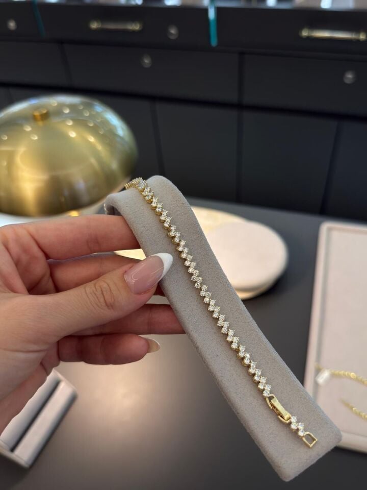 Xuping Su Yolu Gold Bileklik
