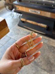 Gold Kıkırdaklı Küpe