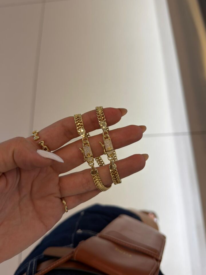 Luzzo Tasarım Gold Kilit Detay Bileklik