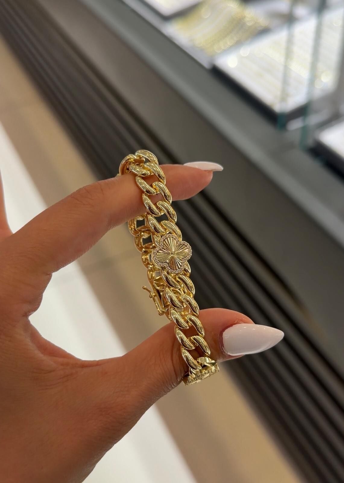 Kuyum İşçilik  Yonca Bileklik