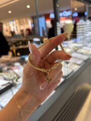 Yonca Charmlı Zincir Bileklik