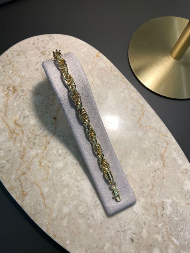 Hallow Model Bileklik.