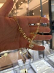 Yonca Charmlı Kolye