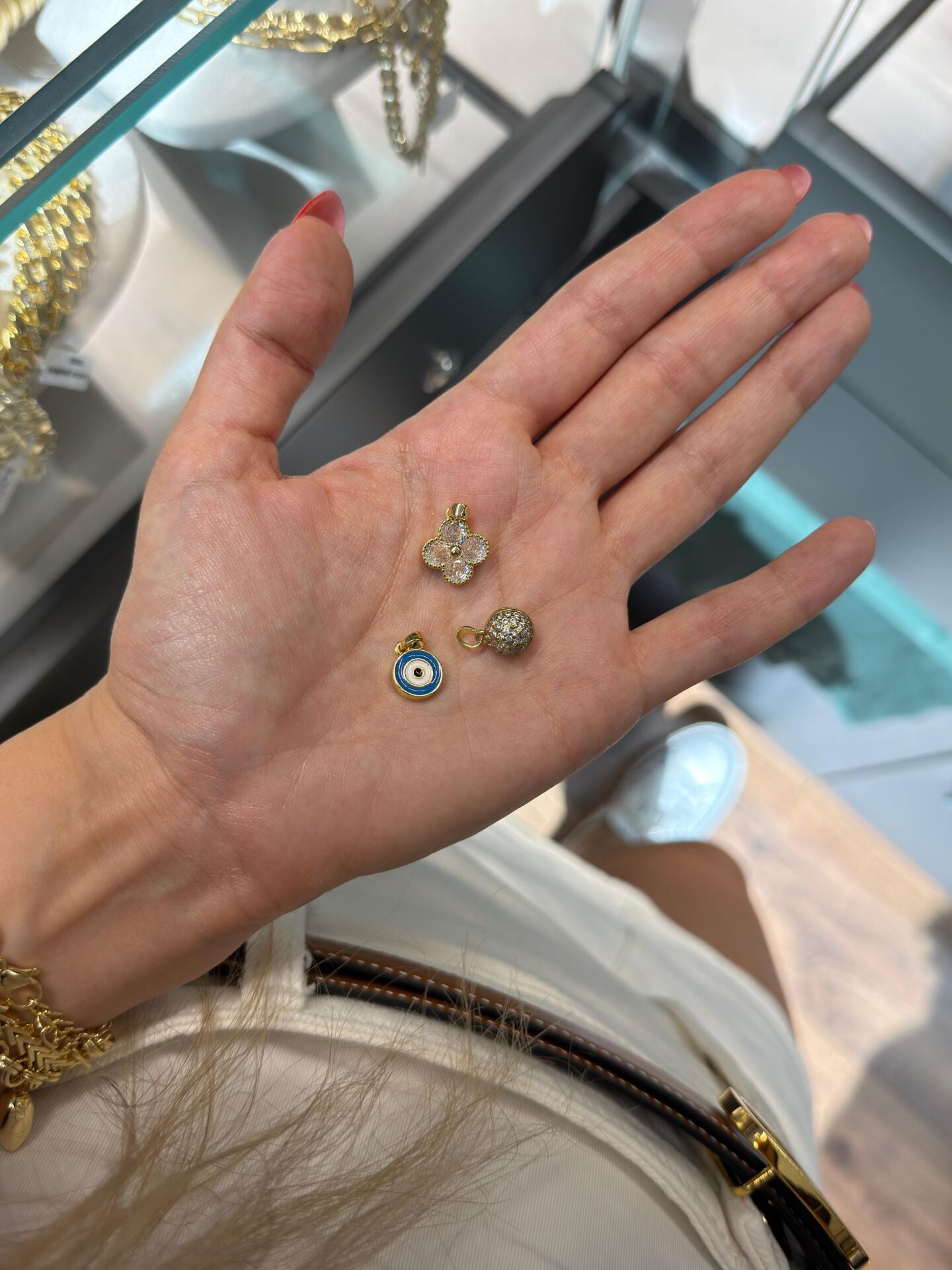 Luzzo Gold Charmlar
