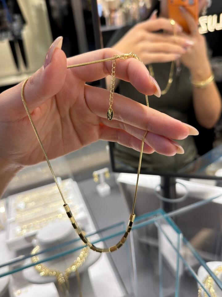 Swarovski Taşlı Gold Kolye Kombin seçenek 2