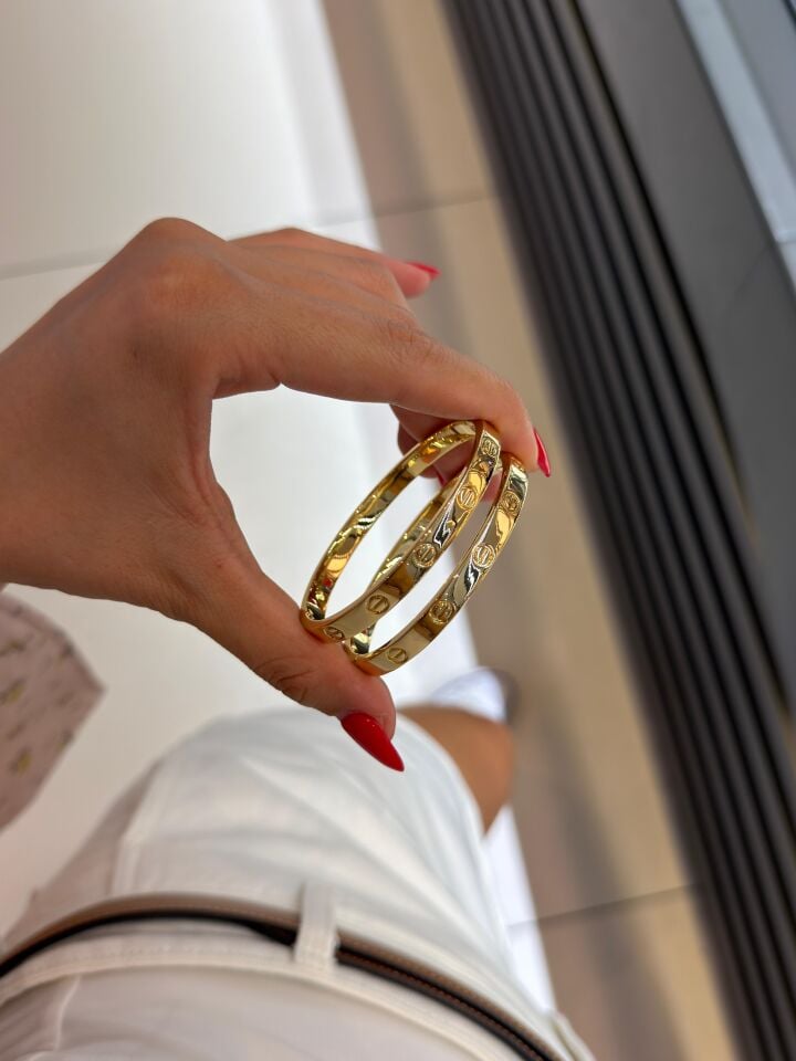 Luzzo Gold İşlemeli Kelepçeler