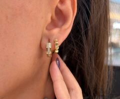 Halka Taşlı Küpe Kombin