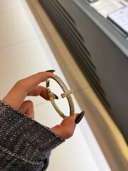 T Model Gold Taşlı Kelepçe