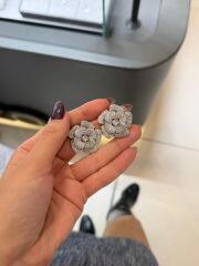 Taşlı Çiçek Model Küpe