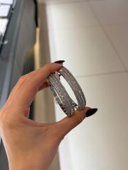 Gümüş Renk Taşlı Kelepçe