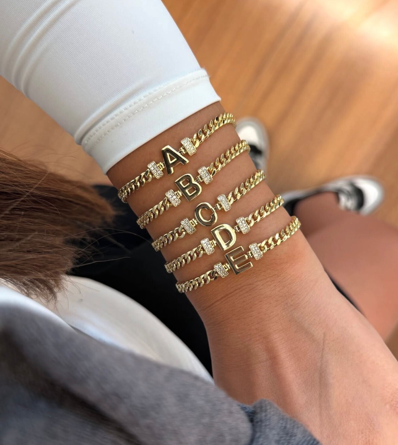 Harf Bileklik H