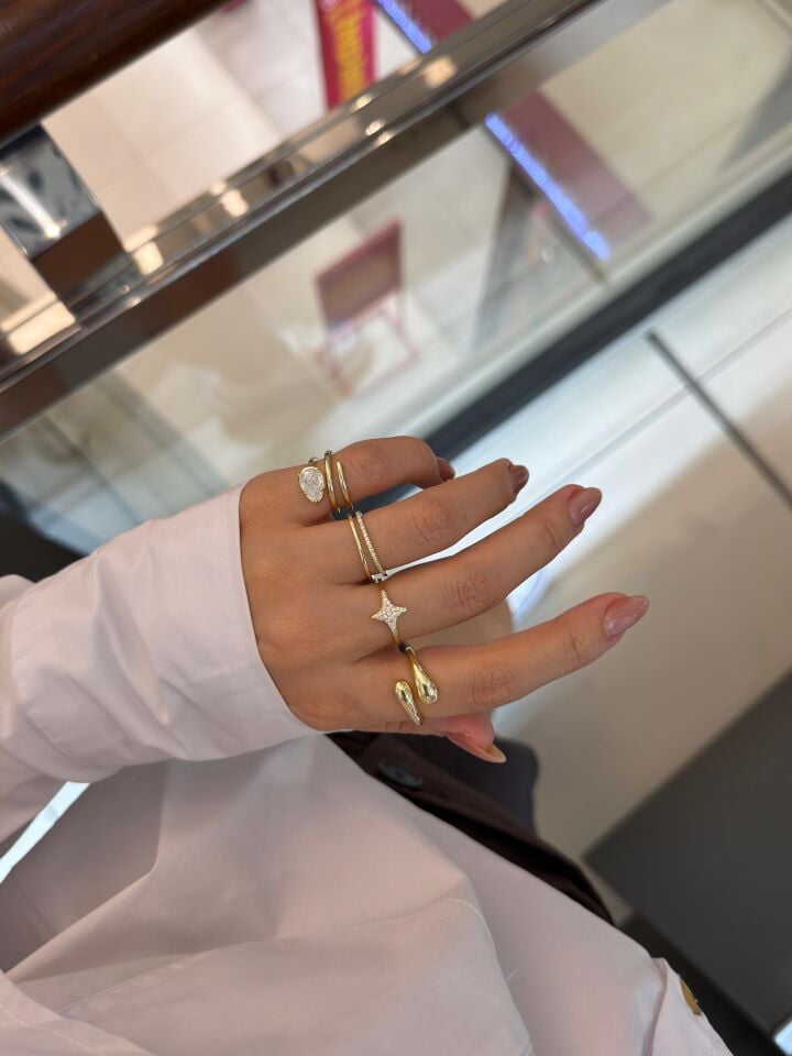 Gold Tasarım Ölçüsüz Yüzükler