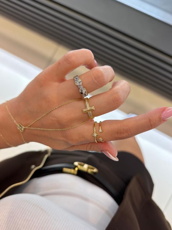 Yonca Şahmeran ve Yüzük Kombin seçenek 2