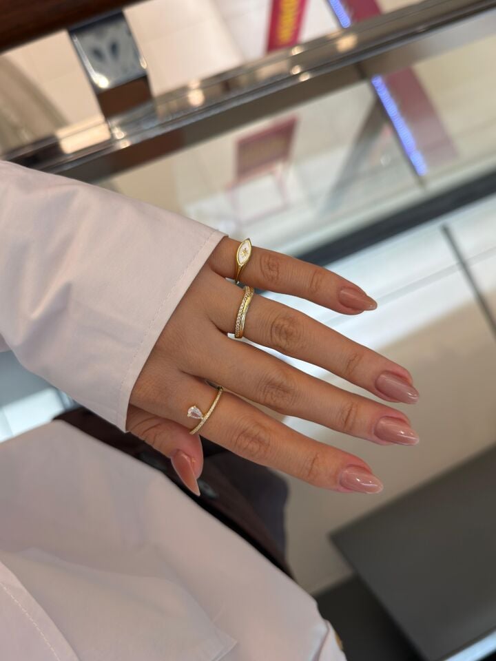 Gold Tasarım Ölçüsüz Yüzükler