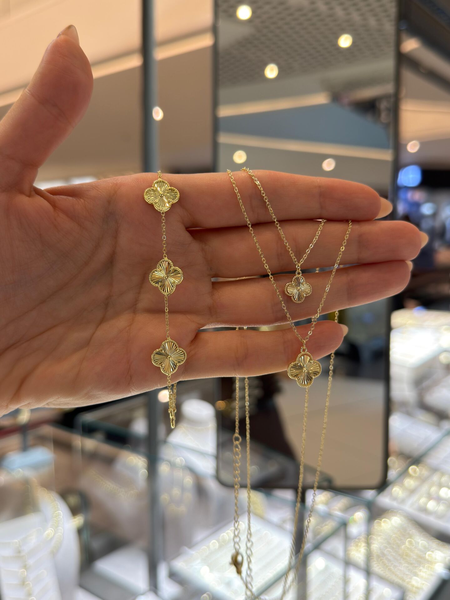 Gold Yonca Bileklik Ve Kolye