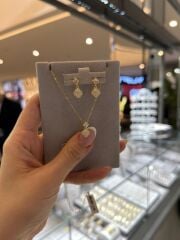 Taşlı Yonca Kolye Küpe Set