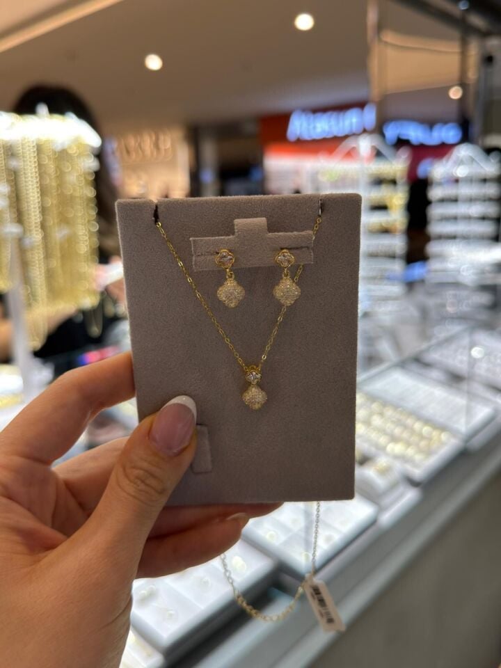 Taşlı Yonca Kolye Küpe Set