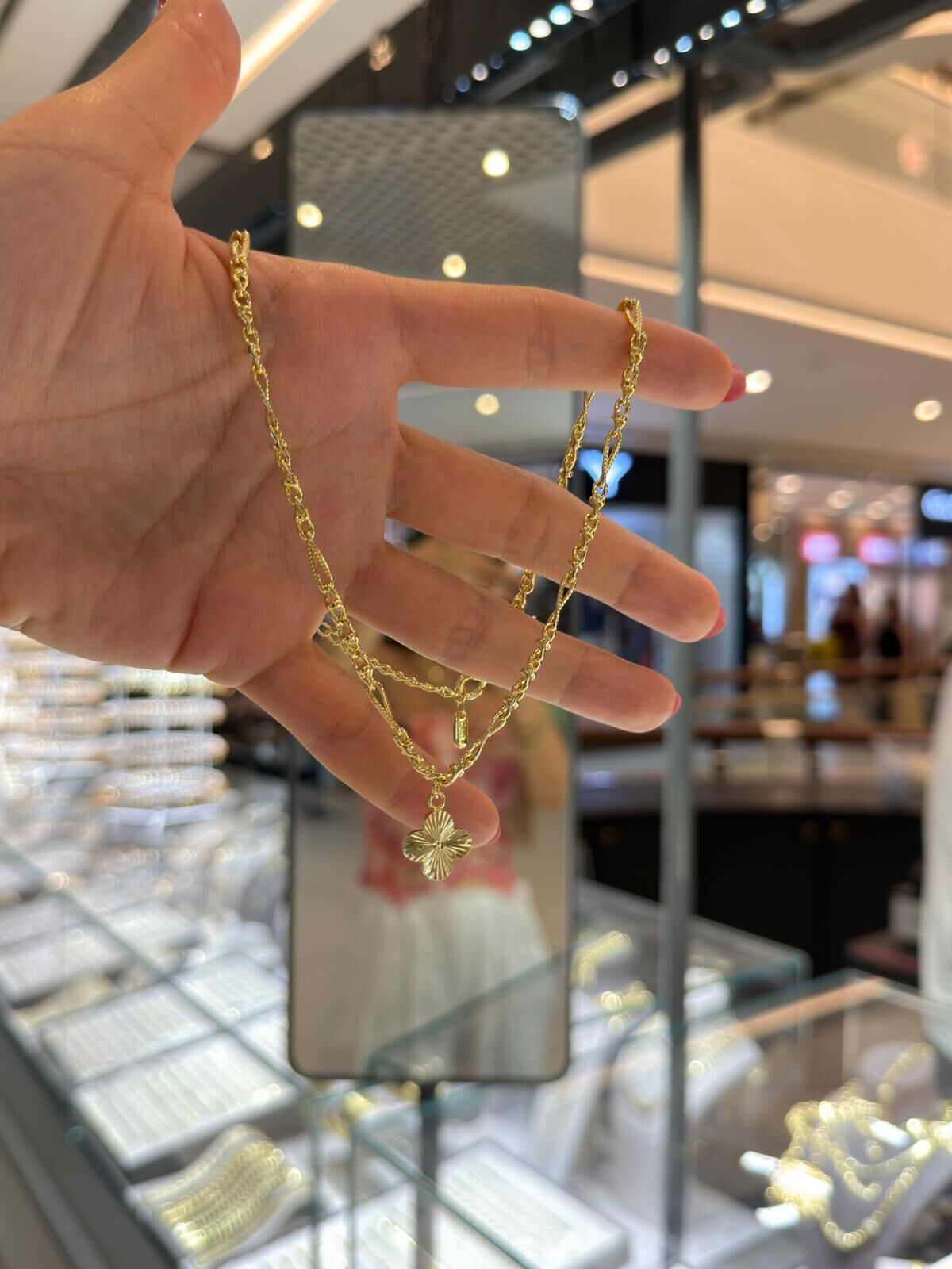 Luzzo Gold Yonca Kolye