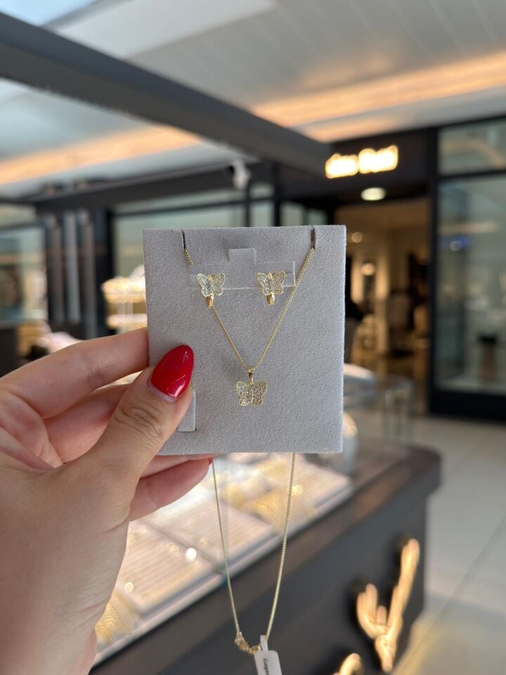 Luzzo Kelebek Taşlı Gold Set