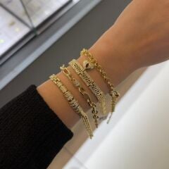 Kuyum İşçilikli Charmlı Bileklikler