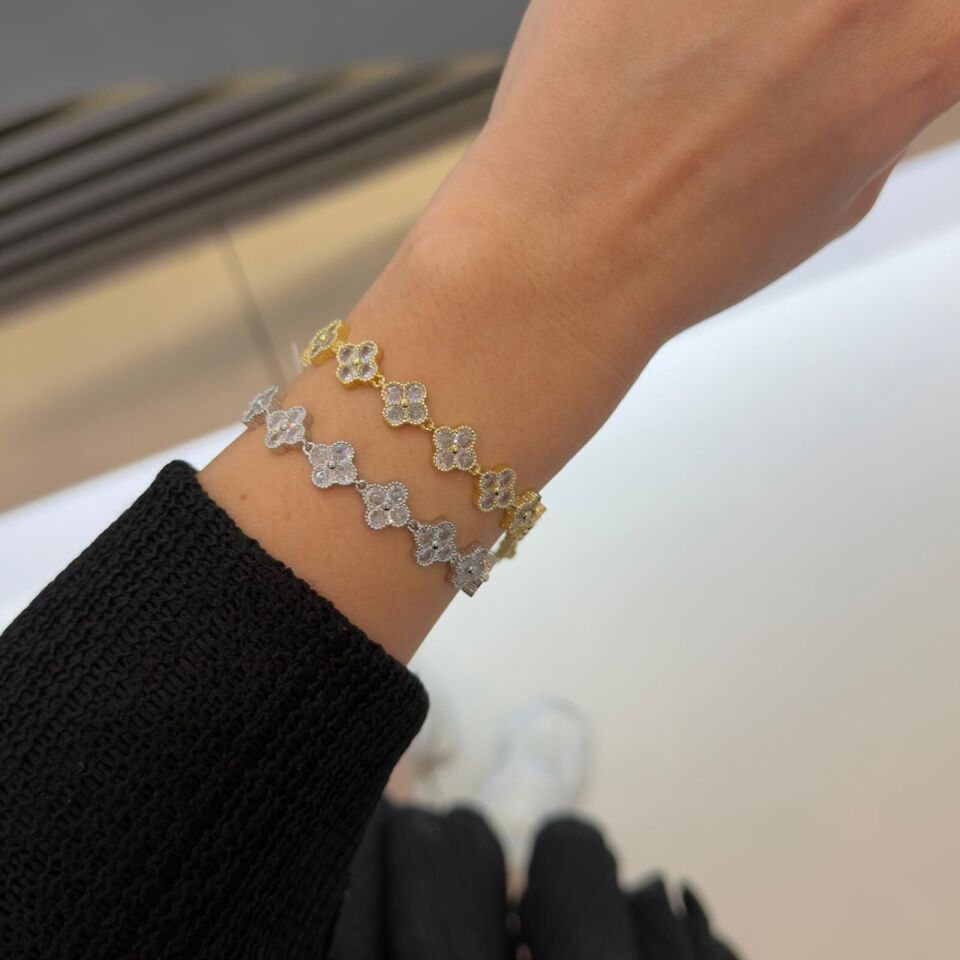 Gümüş Ve Gold Renk Yonca Bileklik Gümüş Renk Bileklik