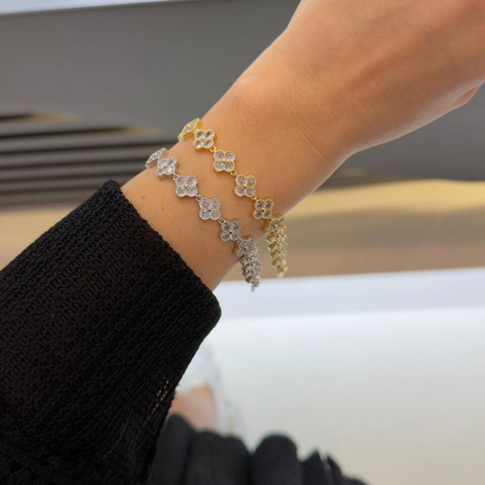 Gümüş Ve Gold Renk Yonca Bileklik Gold Renk Bileklik