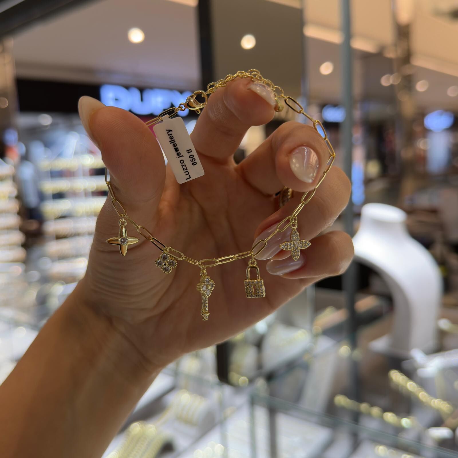 Charmlı Yonca Ve Kilit Bileklik